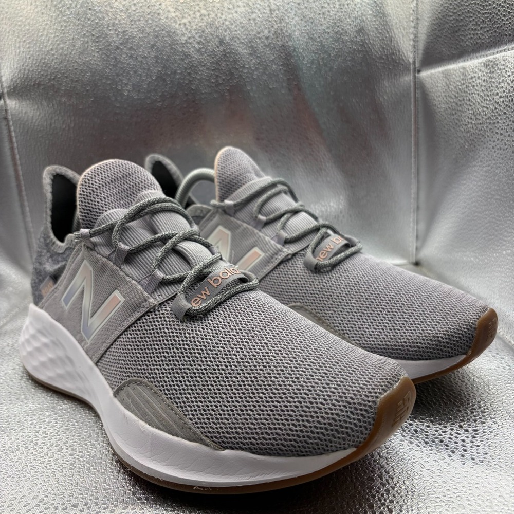 Size 11B New Balance Fresh Foam Roav Whisper Gray/Oyster Pink Womens Sneakers